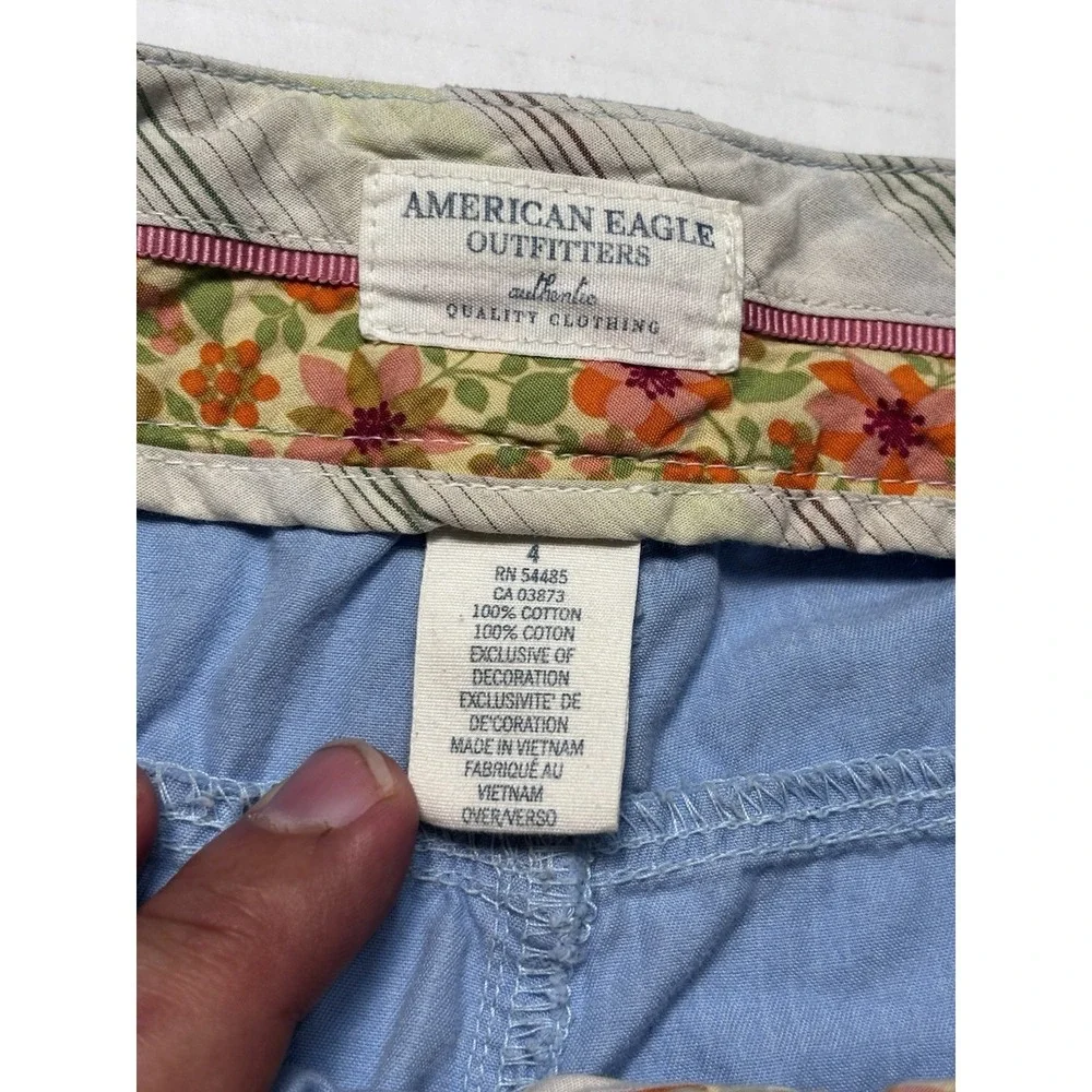 American‎ Eagle Size 4 Blue Pinstripe Cropped Pants Button Leg Cotton Comfort